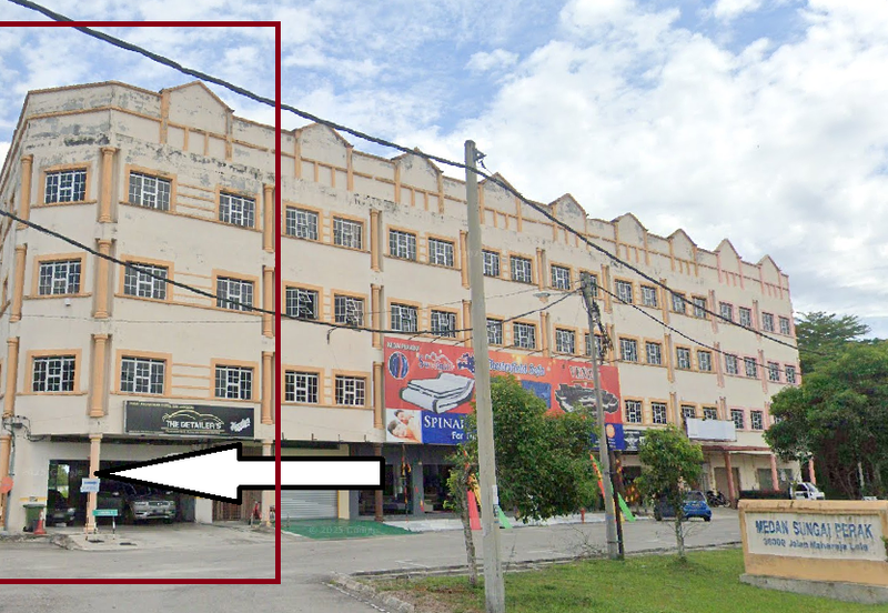 Bank lelong Teluk Intan 4 Storey Corner Shop : NO. 1, LORONG 1, MEDAN SUNGAI PERAK, 36000, TELUK INTAN, Perak.