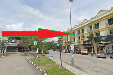 Bank Lelong Shop Office Temerloh : No. 15, Jalan Chengal Baru 3, Taman Cengal Baru, 28000 Temerloh, Pahang.