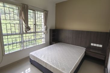 Kondominium Tiara Intan, Taman Bukit Indah