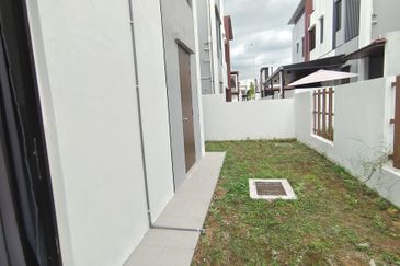 Frossa @ Setia Ecohill 2