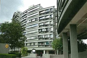 Mirage By The Lake Condominium