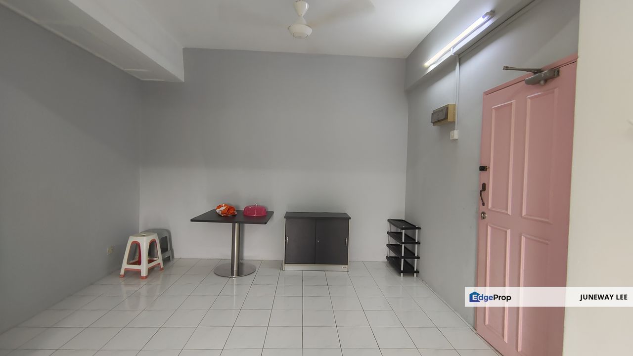 Evergreen Park Acon and Hazel, Kajang, Selangor - RM 338k Ground Floor, Selangor, Kajang