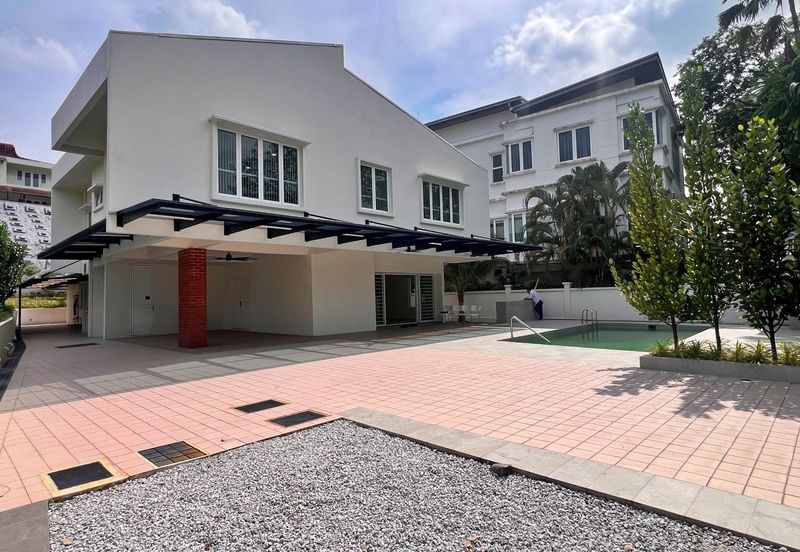 2 storey refurbished bungalow @ Damansara Heights