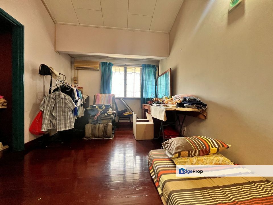 2 story 1960s bungalow , Kuala Lumpur, Damansara