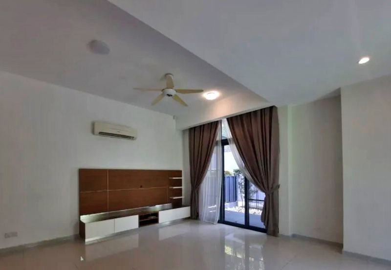 2 sty Corner luxury superlink @ Casaman , Desa Park City