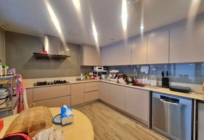 2.5 sty luxury superlink @ The Mansions , Desa Park City