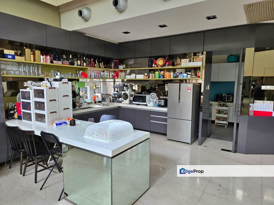 4 sty Bungalow @ Country Heights , Damansara , Kuala Lumpur, Damansara