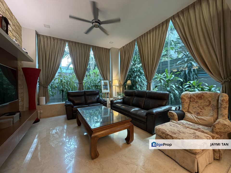 Bukit Gita Bayu Well Maintained 2 Storey Bungalow For Sale, Selangor, Seri Kembangan