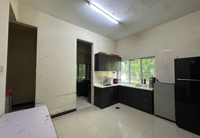 Desa ParkCity 3 Storey End-Lot with Extra Land Terrace For Sale