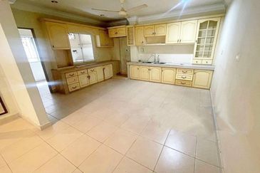 Damansara Heights 2 Storey Semi D For Sale