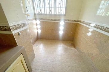 Damansara Heights 2 Storey Semi D For Sale