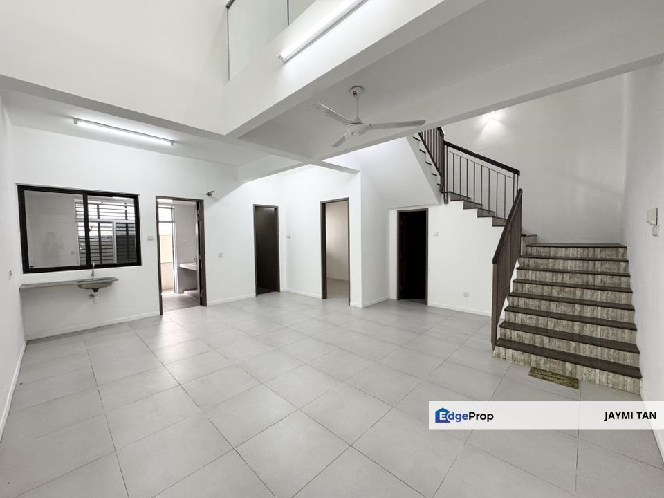 Cheras Sutera Heights Nice Environment 3 Storey Superlink For Sale, Selangor, Cheras