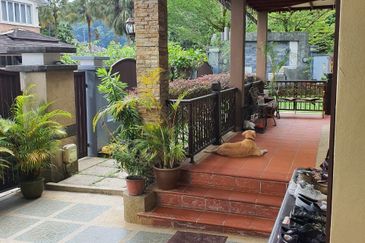 Ampang Laman Oakleaf Bukit Antarabangsa 2.5 Storey Corner Superlink For Sale