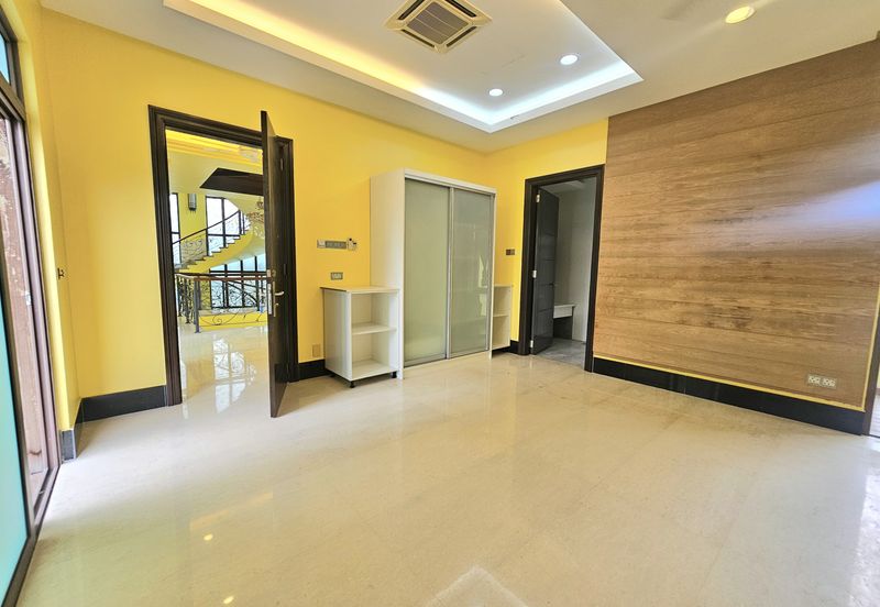 The Lotus of The Mines