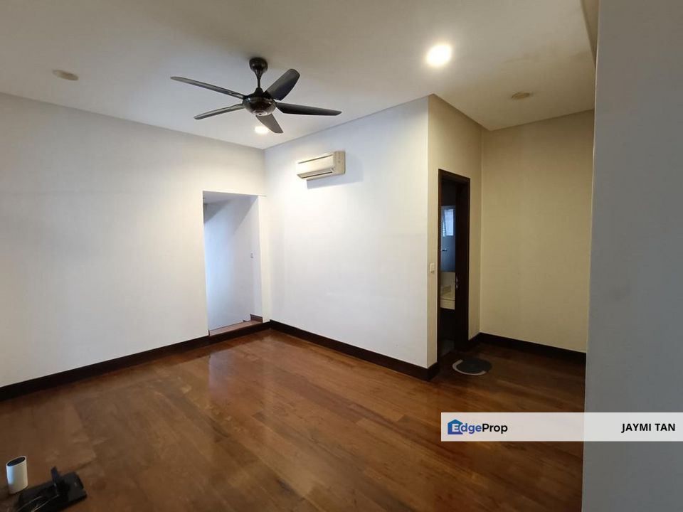 Bandar Kinrara Puchong Good Condition 2 Storey Bungalow For Sale , Selangor, Puchong