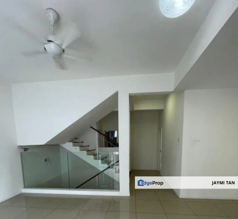 Cheras Hartamas Canary Residence 3 Storey Town Villa For Sale , Kuala Lumpur, Cheras