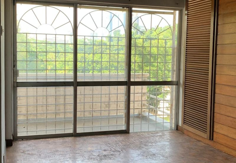 Taman Duta Bungalow for rent. Huge land