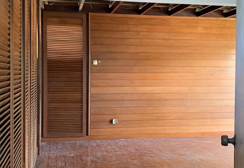 Taman Duta Bungalow for rent. Huge land