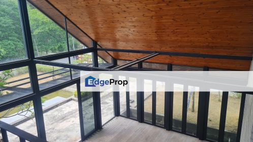 Bungalow for sale in Section 22 PJ with pool , Selangor, Petaling Jaya