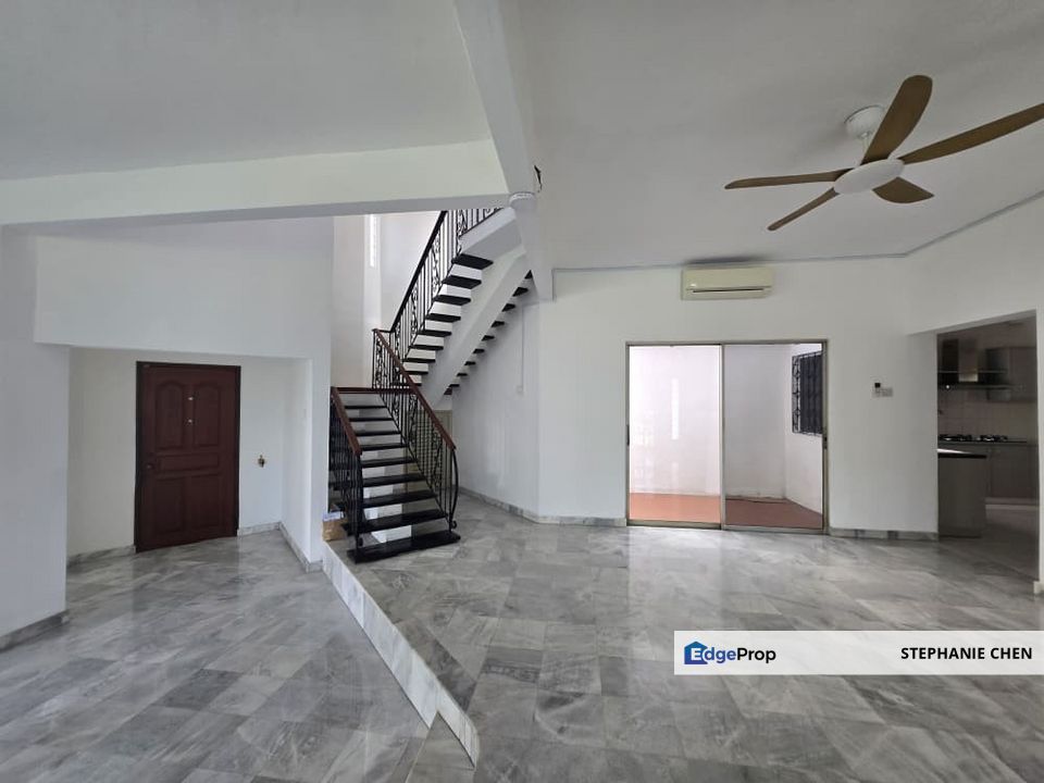 Semi d for rent in Damansara Jaya, Selangor, Petaling Jaya