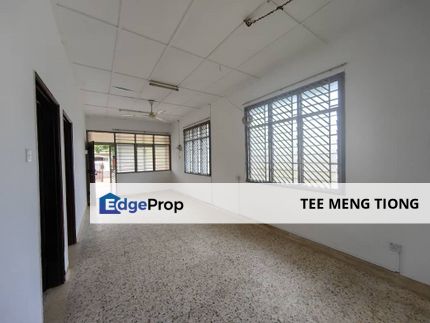 Taman Rinting, Jalan Meranti, 1 Storey endlot unit for rent, Johor, Masai