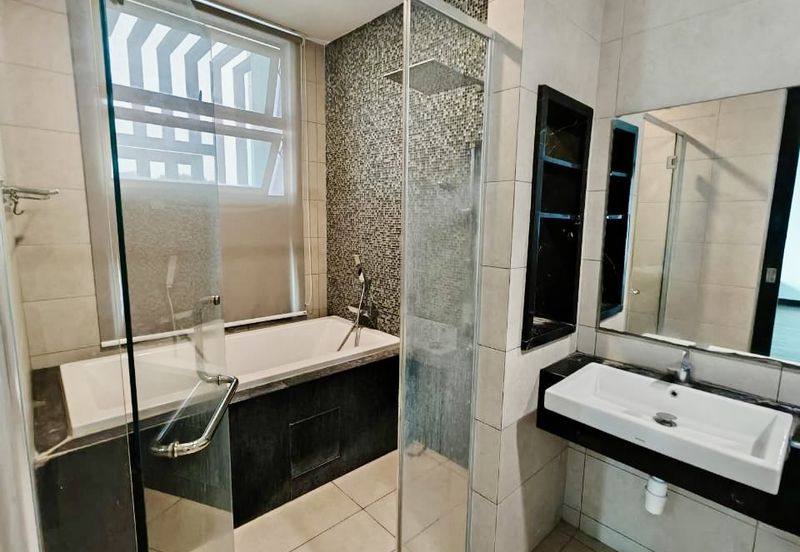 Lakeview Fera Fully Furnished 