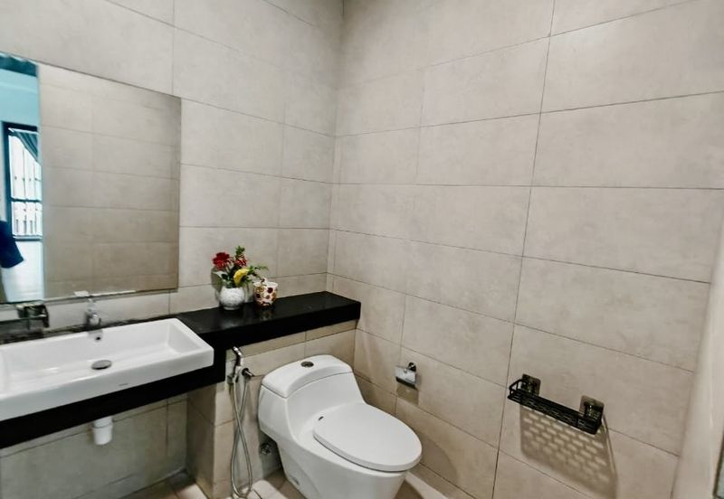 Lakeview Fera Fully Furnished 