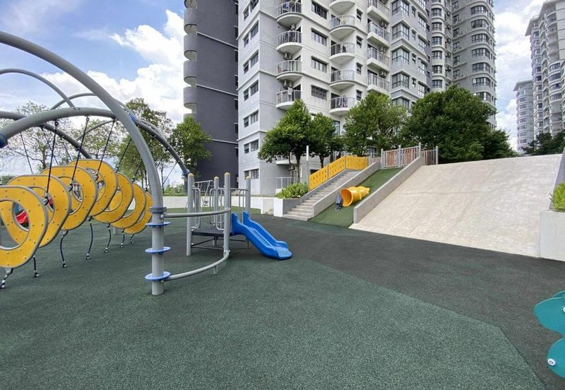 Maisson @ Platinum Apartment