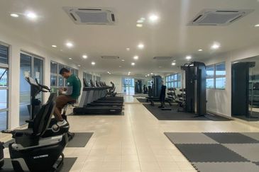 IDAMAN BUKIT JELUTONG *