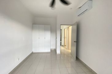 IDAMAN BUKIT JELUTONG *