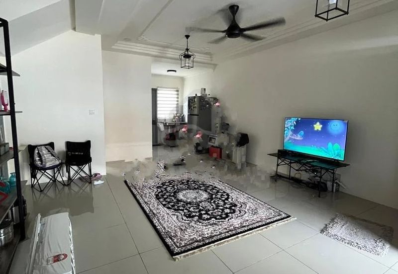 Persiaran Puncak Alam 1 