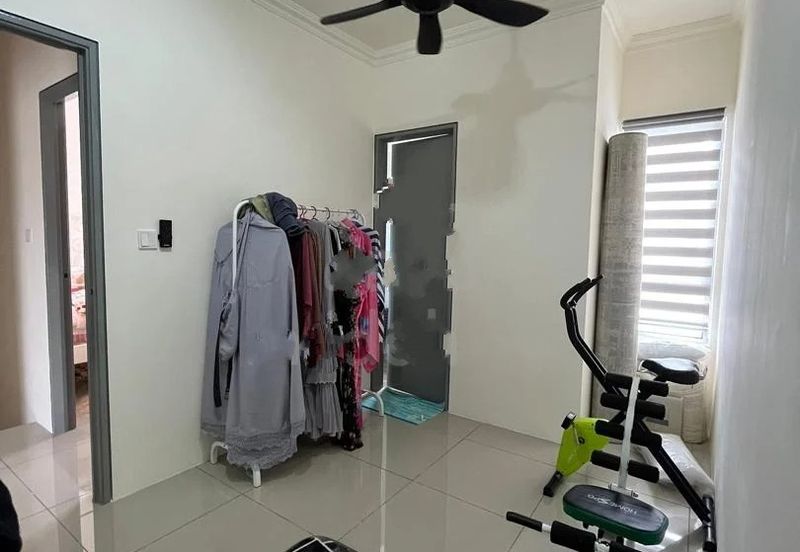 Persiaran Puncak Alam 1 