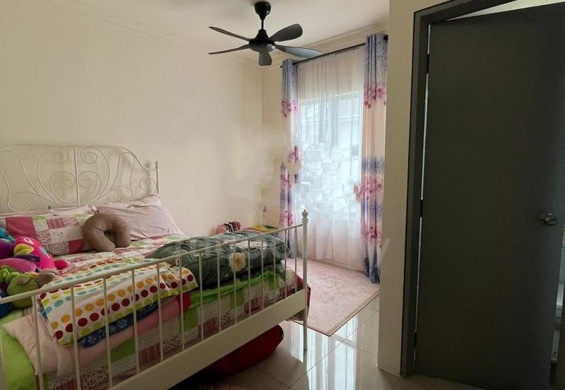 Persiaran Puncak Alam 1 