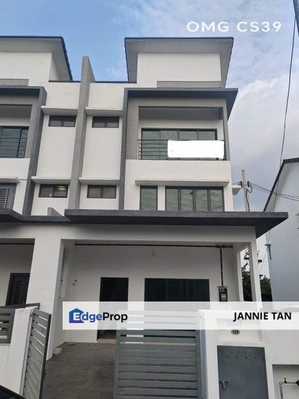 2.5 Storey House Taman Sri Gadong Teluk Gadong Besar For Sale, Selangor, Klang