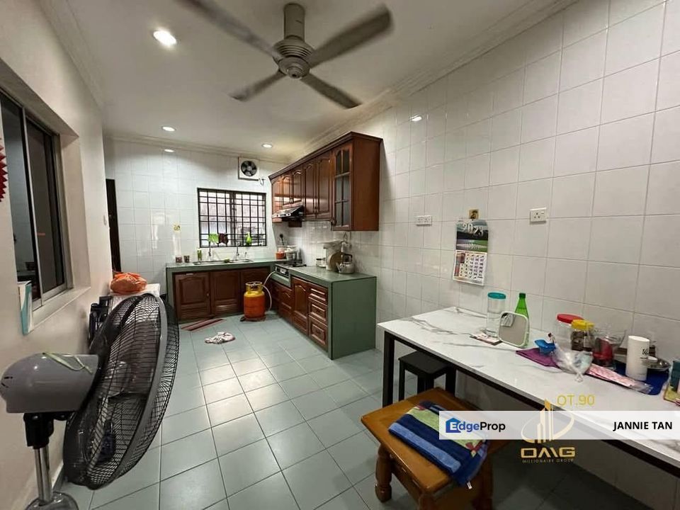 Kampung Jawa Klang 2-Storey Terrace House For Sale, Selangor, Klang
