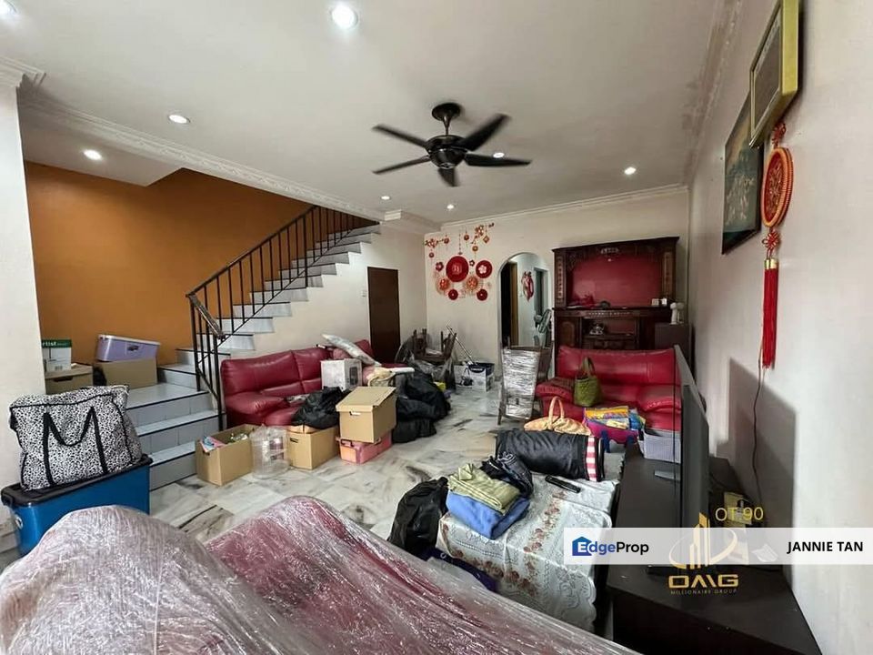 Kampung Jawa Klang 2-Storey Terrace House For Sale, Selangor, Klang