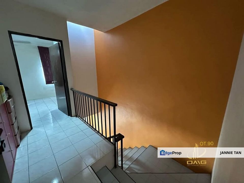 Kampung Jawa Klang 2-Storey Terrace House For Sale, Selangor, Klang