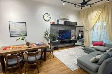 Saron @Bandar Bukit Raja