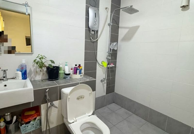 Saron @Bandar Bukit Raja