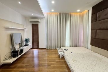 Damai 16, Setia Alam