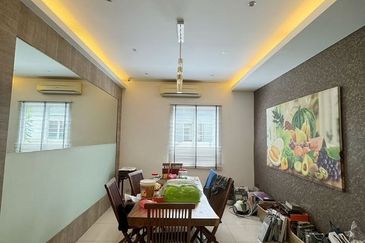 Damai 16, Setia Alam