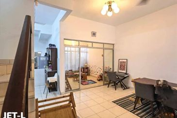 Setia Indah 9, Setia Alam