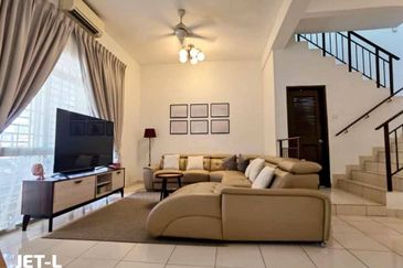 Setia Indah 9, Setia Alam