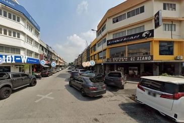 Persiaran Raja Muda Musa, Pelabuhan Klang