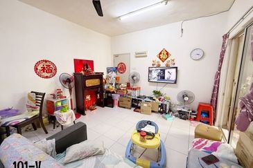 Pangsapuri Akasia, Bandar Botanic