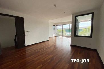 Duta Villa, Setia Alam