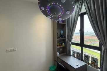 Gravit8 @ Klang South