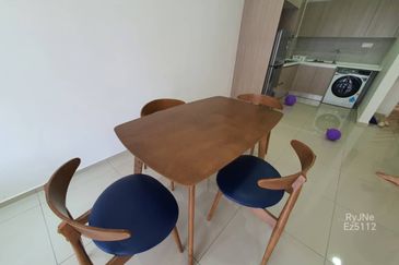 Gravit8 @ Klang South