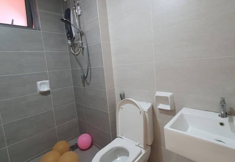 Gravit8 @ Klang South