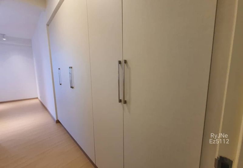 Gravit8 @ Klang South